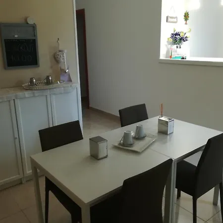فندق مبيت وإفطار Giardino Dei Frutti باري